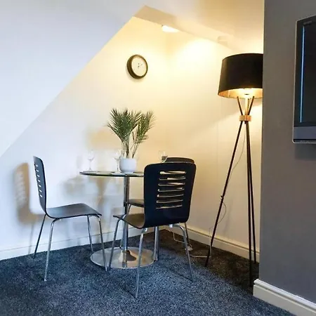 Prázdninový dům Charming 3-bedroom Retreat In By Amazing Spaces Relocations Ltd. Barrow-in-Furness
