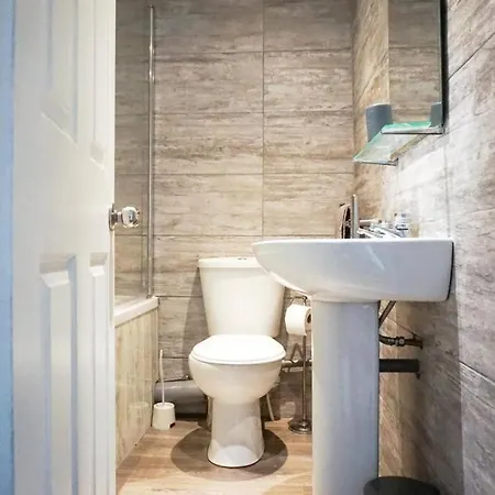 Charming 3-bedroom Retreat In By Amazing Spaces Relocations Ltd.
